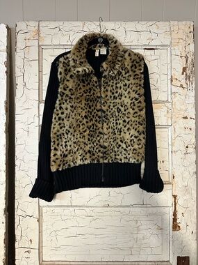 Tiara Black Sweater with Leopard Print Faux Fur Front